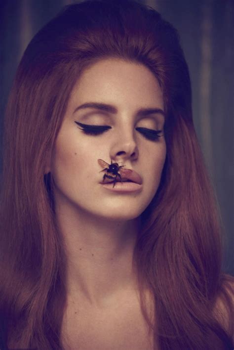 lana del rey bee lips.